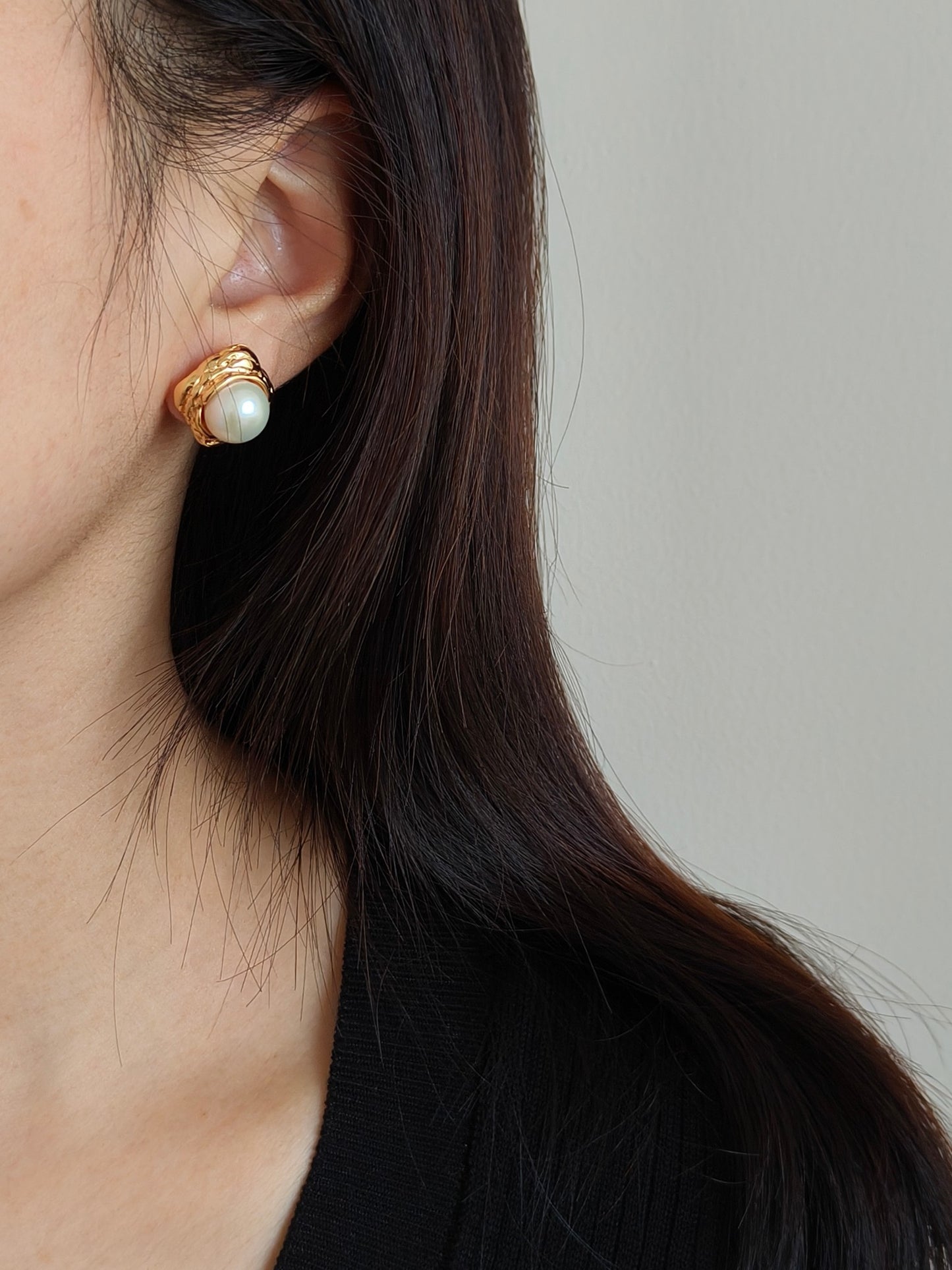 Pearl Capsule Earring