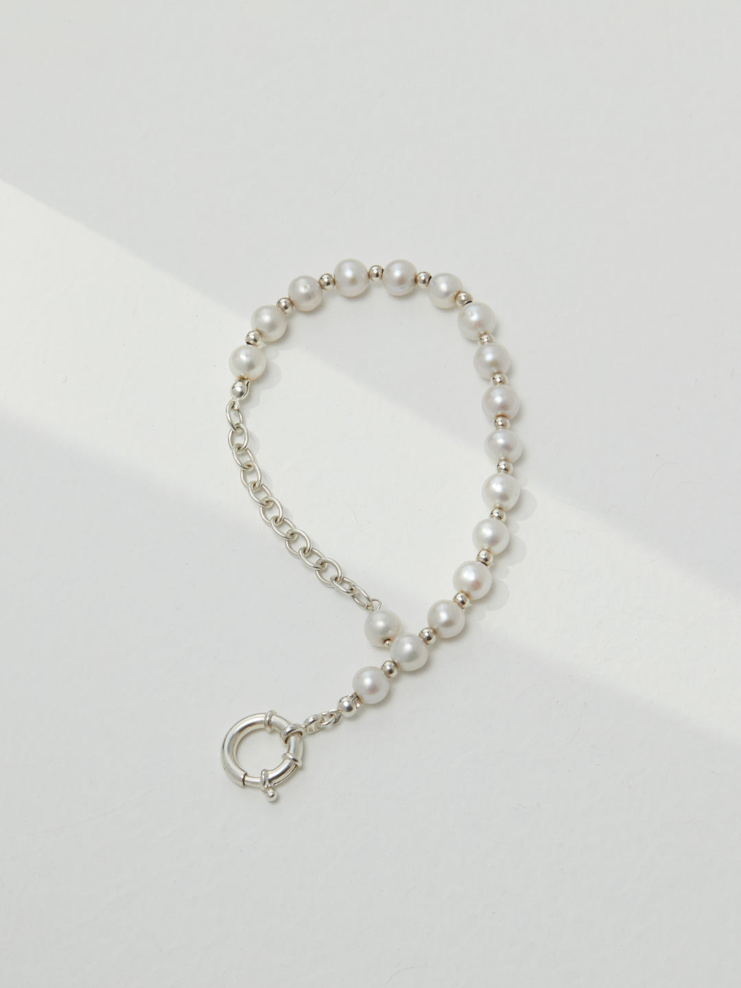 Lustre in Silver & Pearl Bracelet