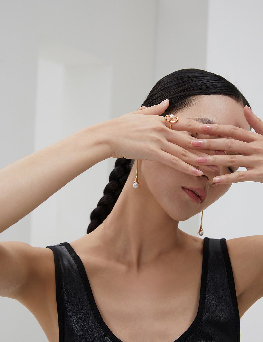 Pearl Orbit Ring