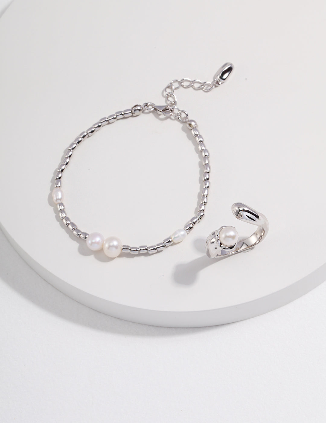 Timeless Elegant Simplicity Bracelet