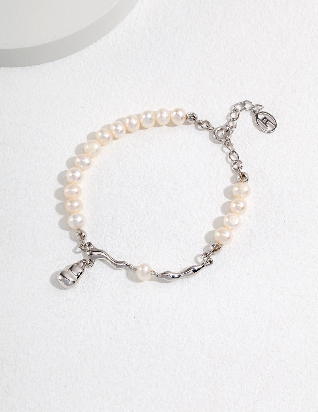 Fluidy Gold/Silver Pearls Bracelet
