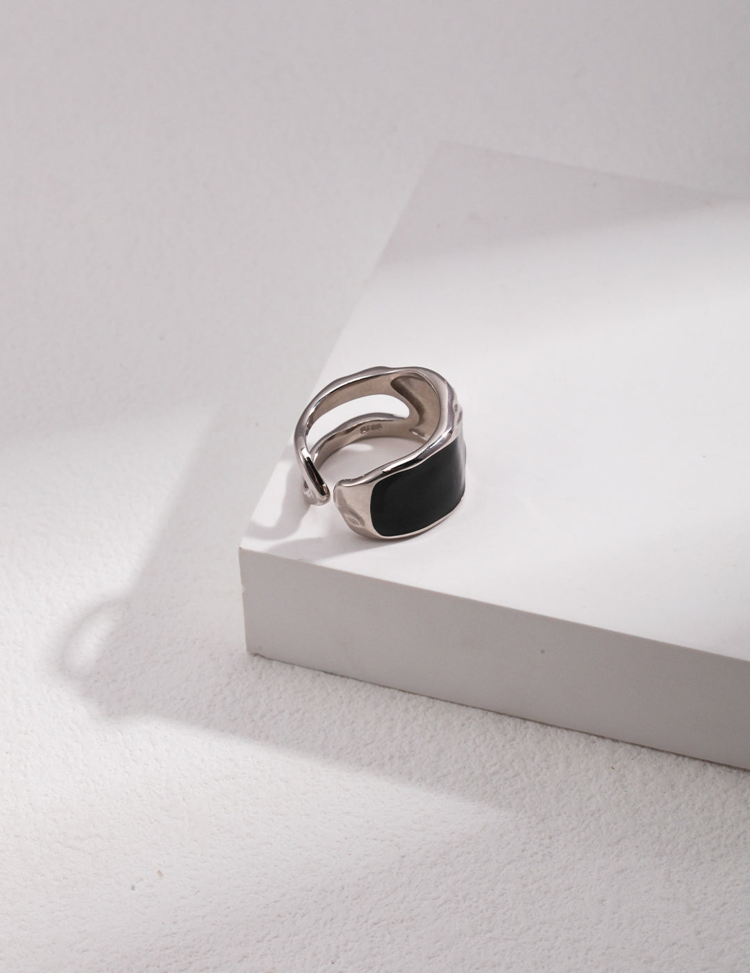 Romance Eclipse Golden/Silver Ring