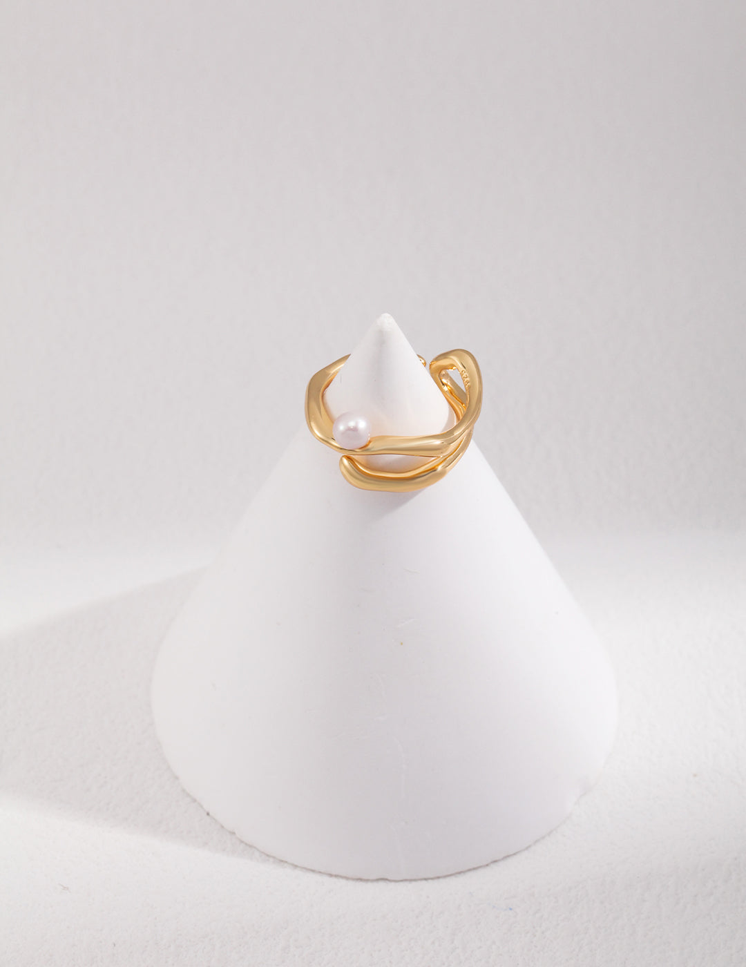 Lunar Whispering Pearl Ring