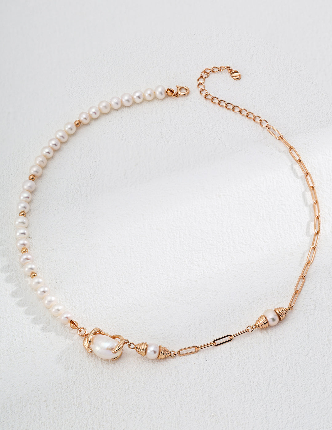 Cold Hugging Necklace