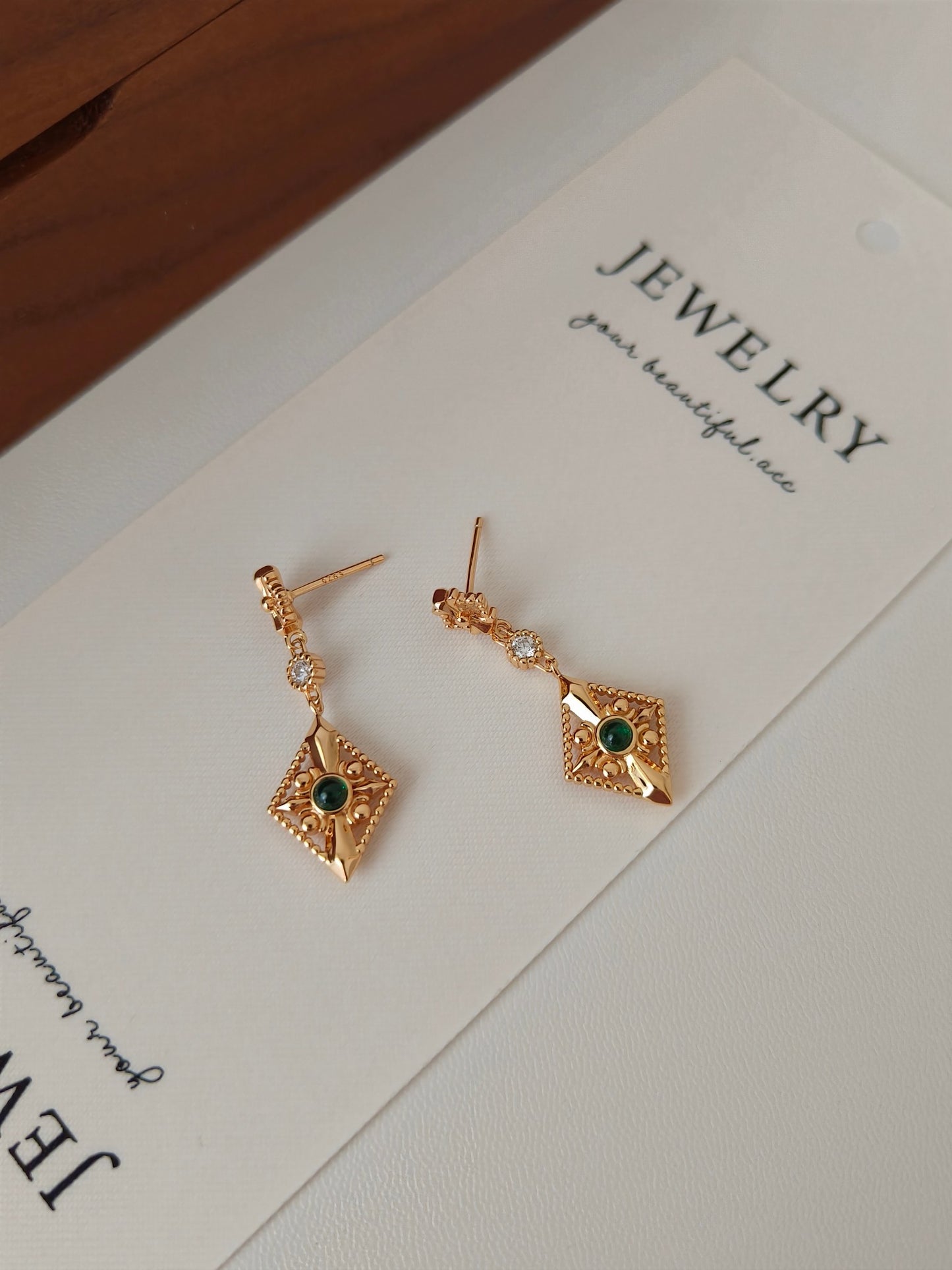 Diamond shape Earrings