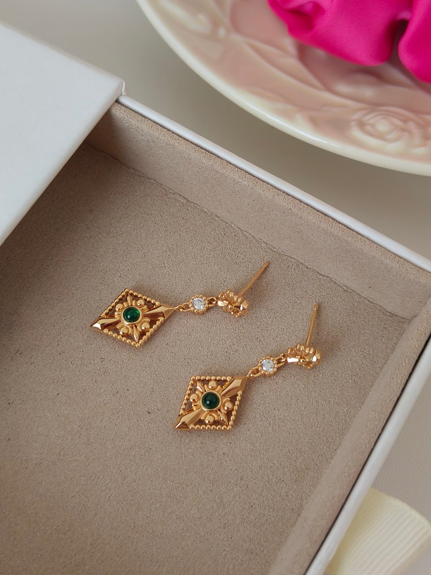 Diamond shape Earrings