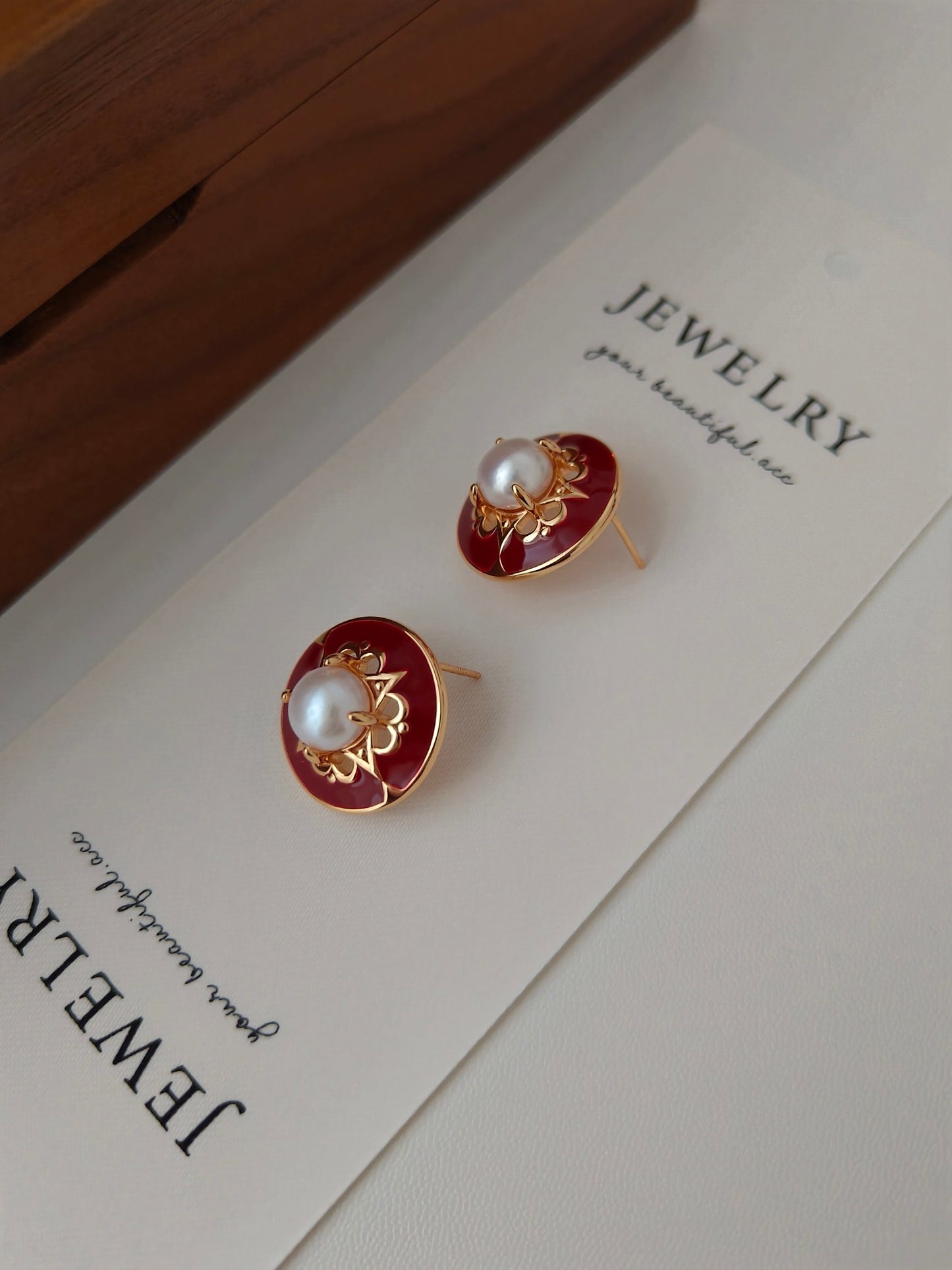 Red Glaze Dripped Round Earrings