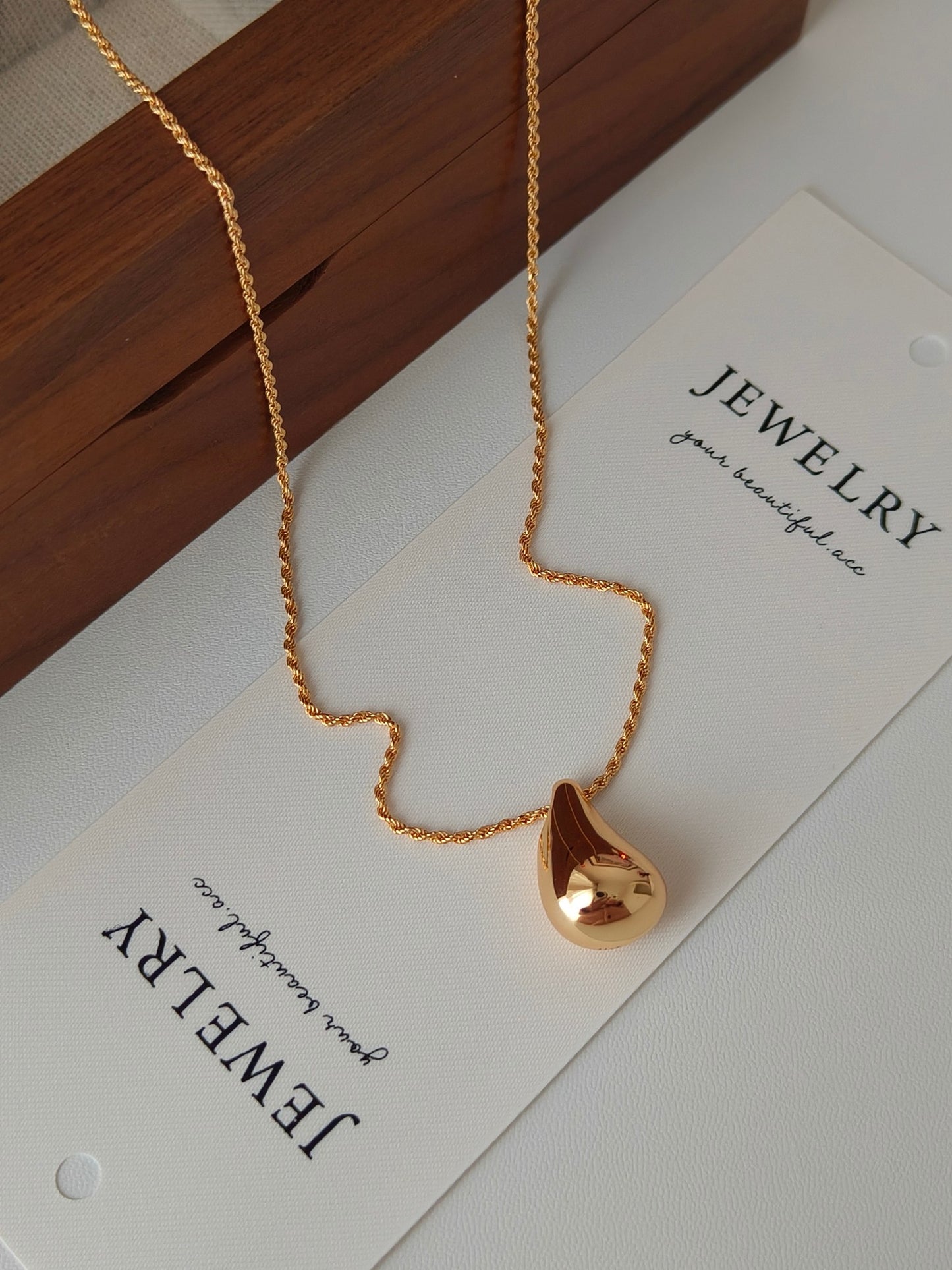 Water Drip Necklace