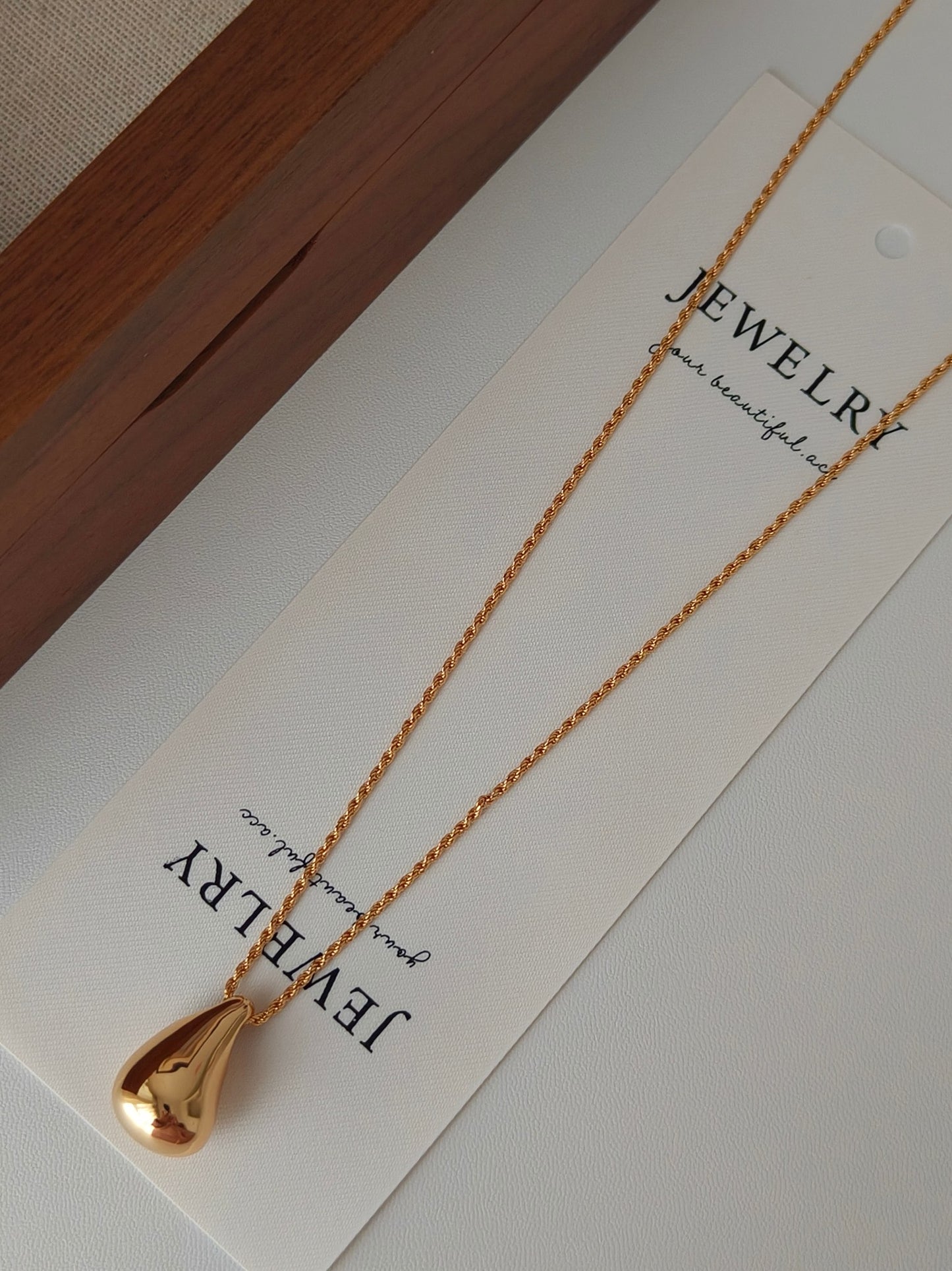 Water Drip Necklace