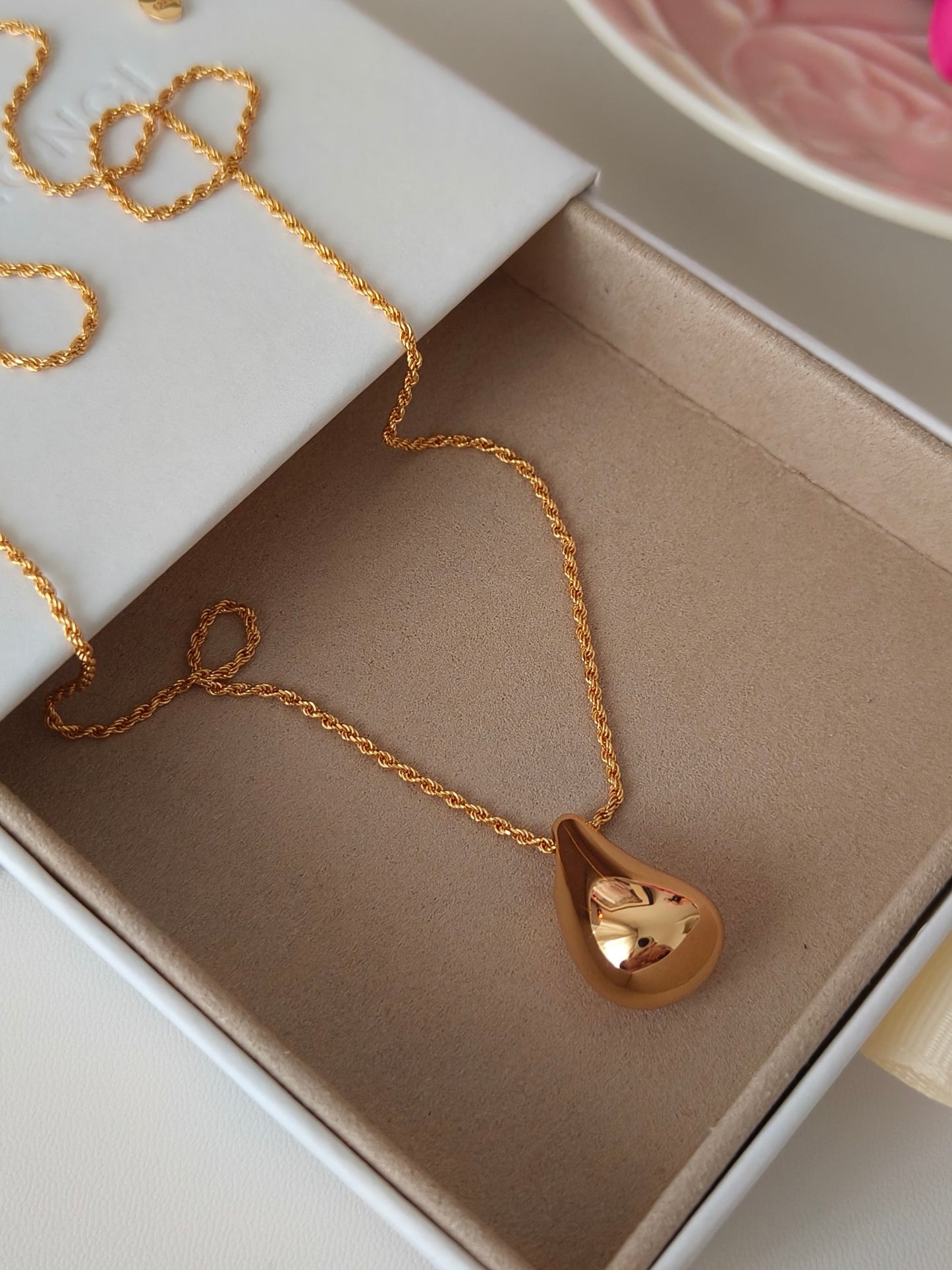 Water Drip Necklace