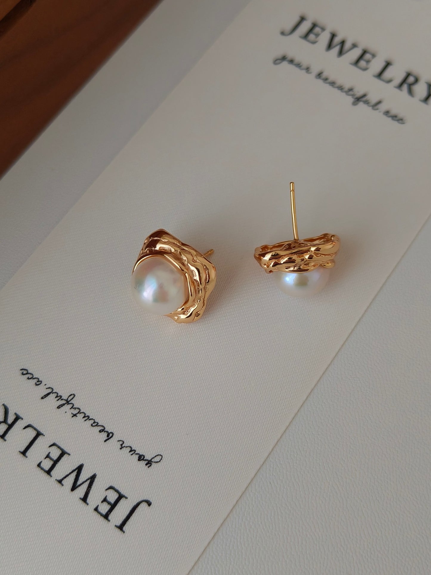 Pearl Capsule Earring