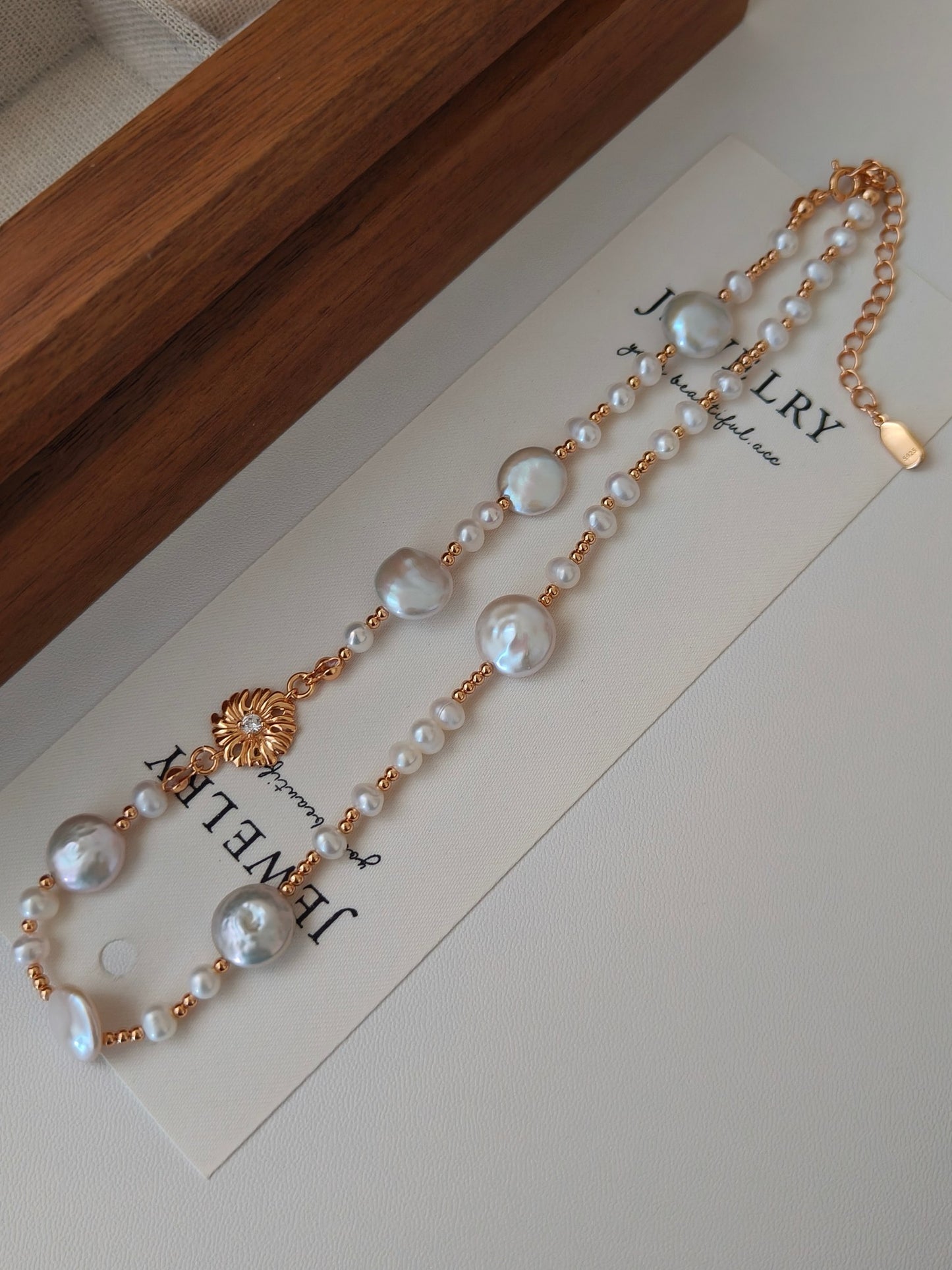 Daisy Pearl Necklace
