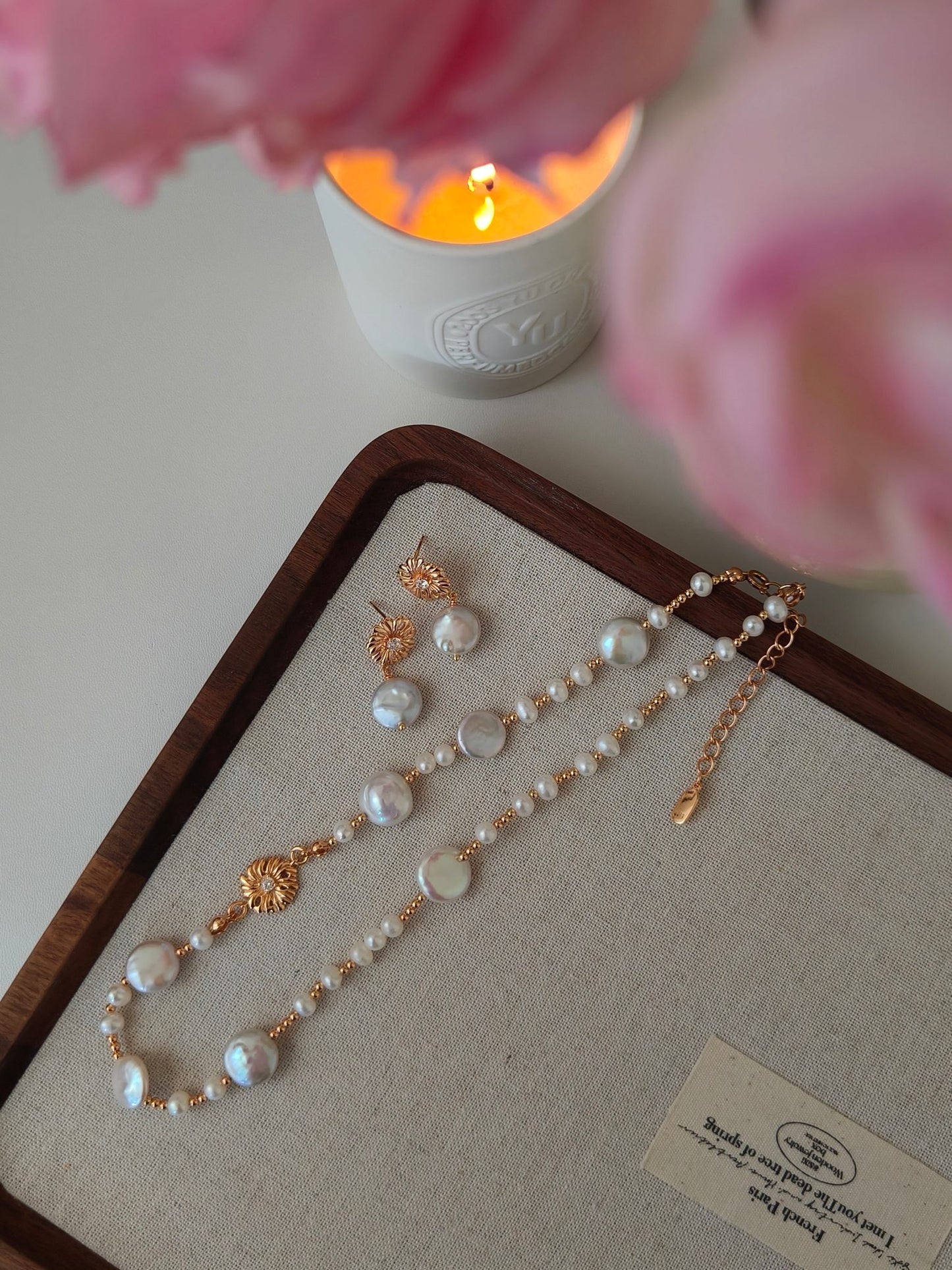 Daisy Pearl Necklace