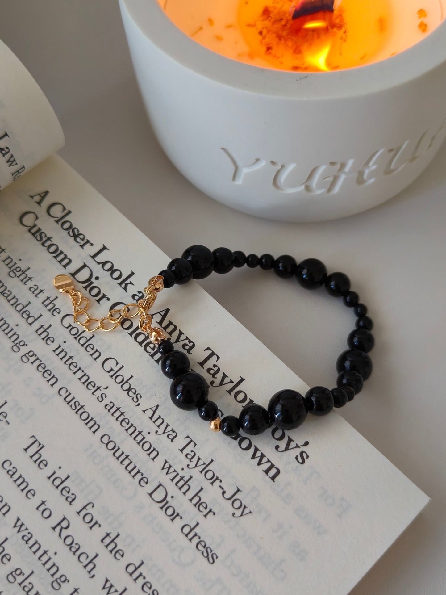 Glimmering Noir Agate Bracelet