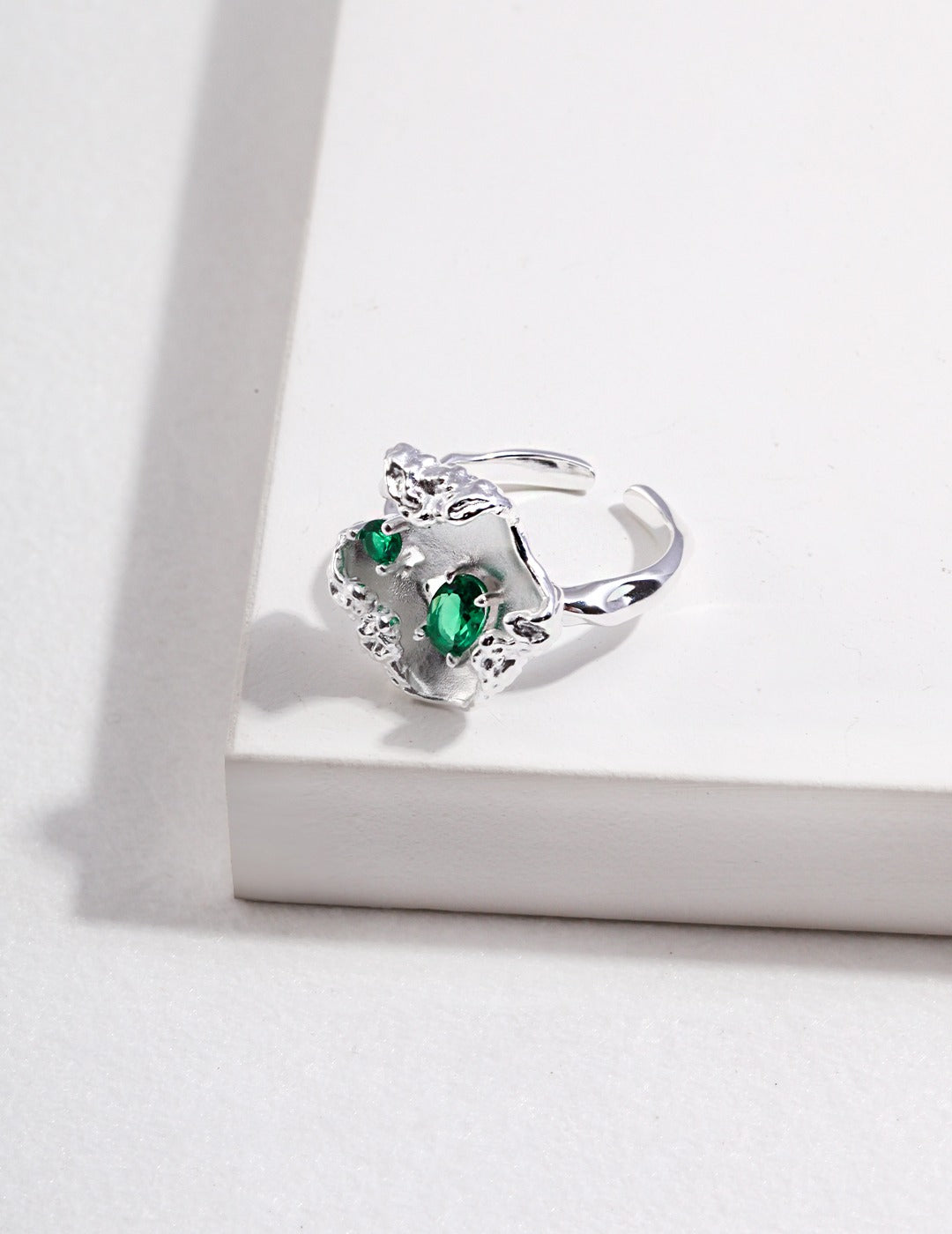 Falling Leaves Zirconia Ring