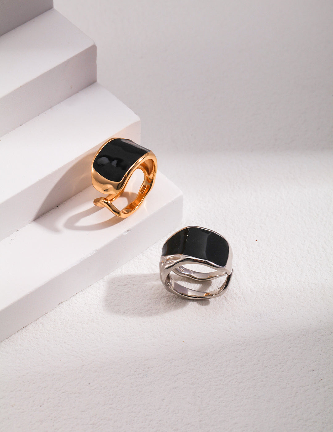 Romance Eclipse Golden/Silver Ring