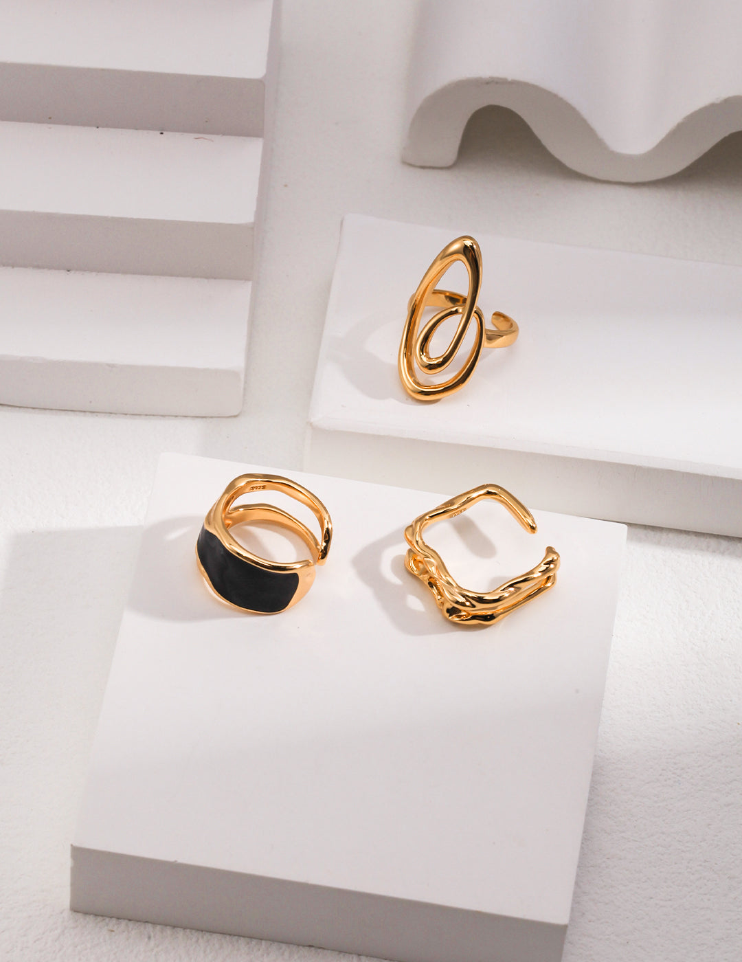 Romance Eclipse Golden/Silver Ring