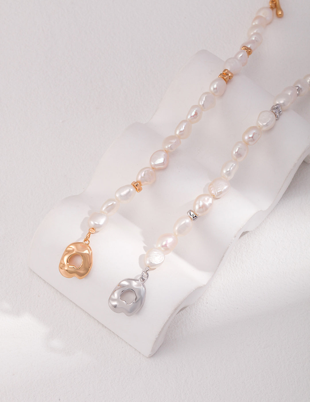 Minimalism Pearl Bracelet