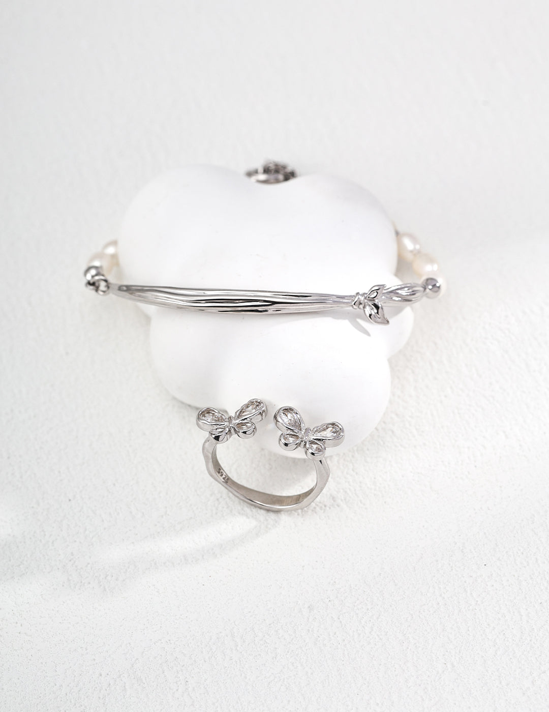 The Lovers' tie Bracelet
