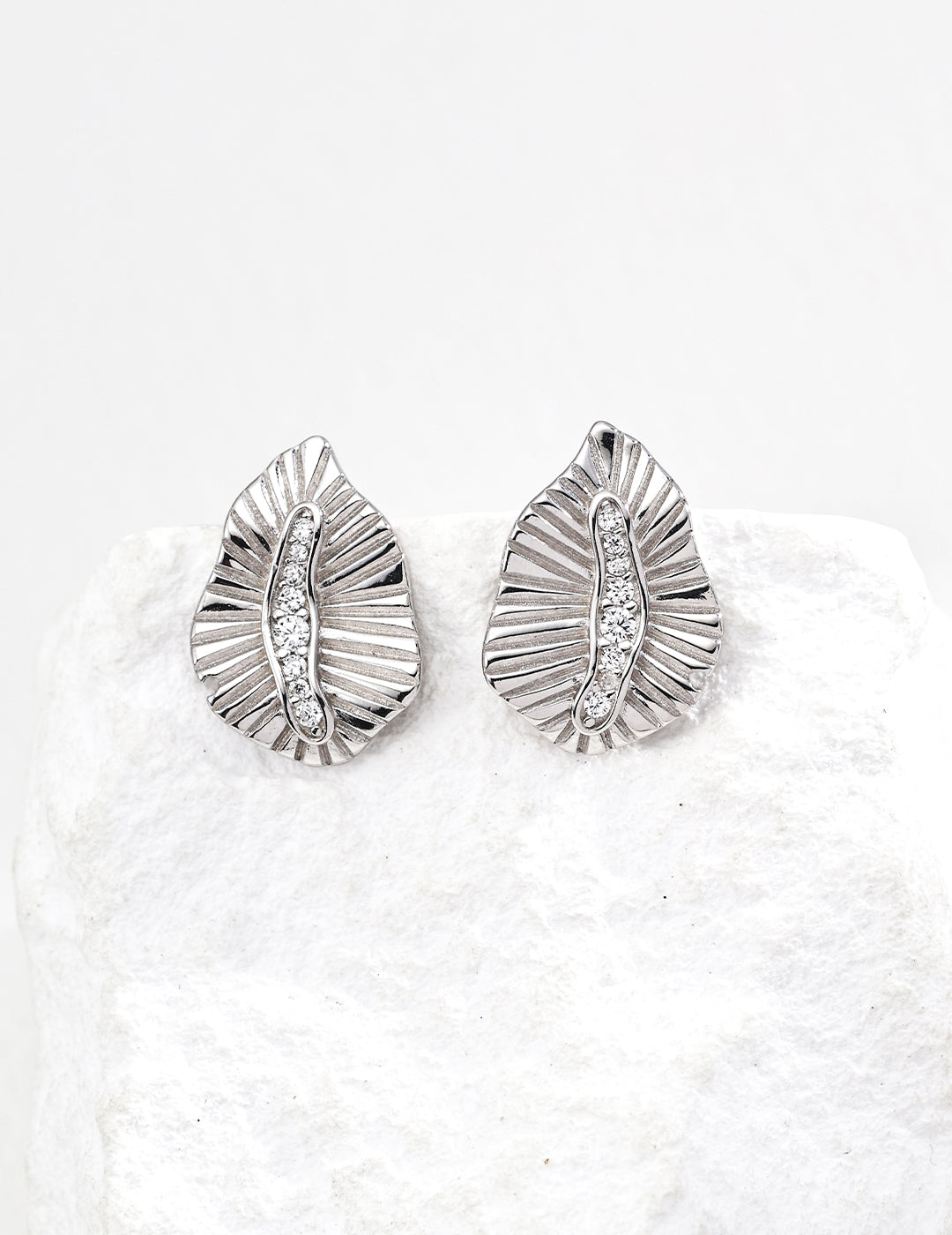 Gleaming Leaf Earrings