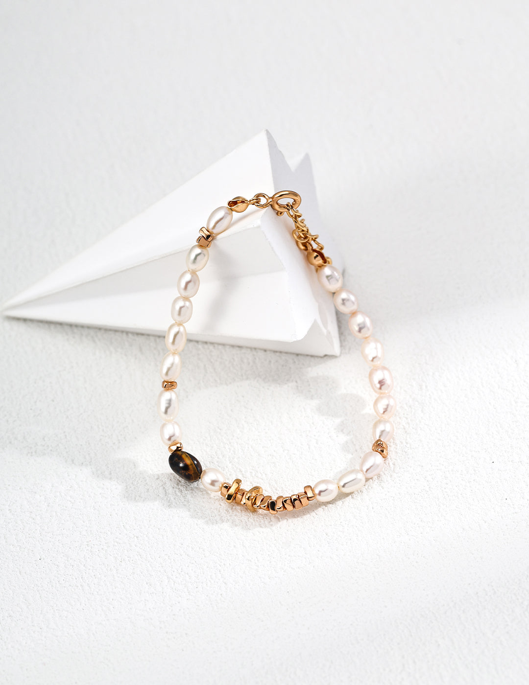 Golden Tiger Pearl Bracelet