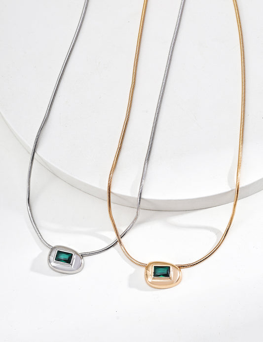 Verde Frame Necklace