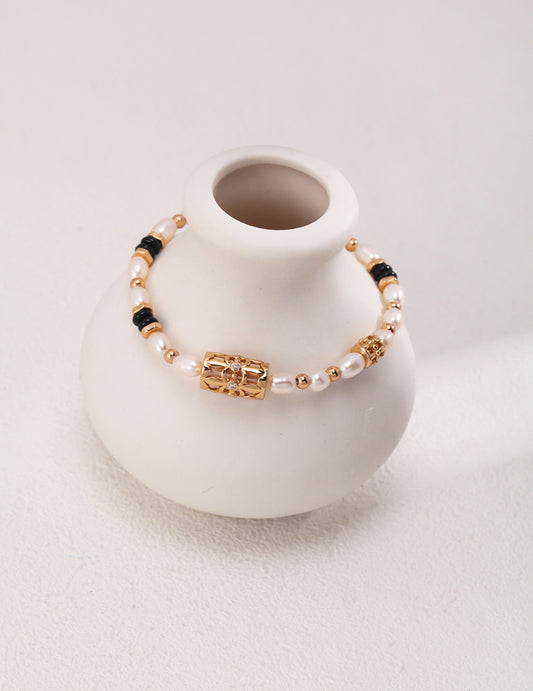 Silver Shell Black Agate Bracelet
