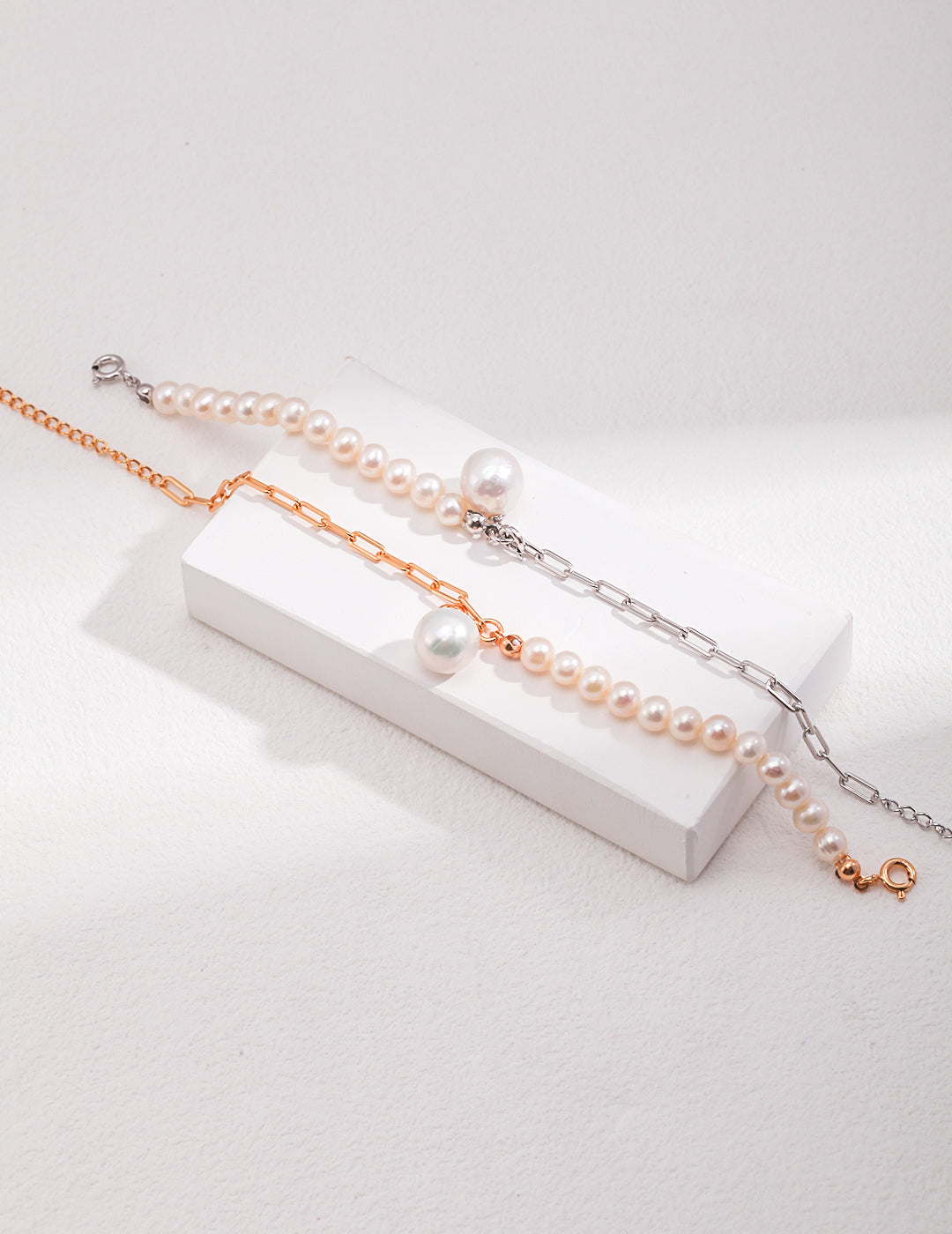 Linked Elegance Pearl Bracelet