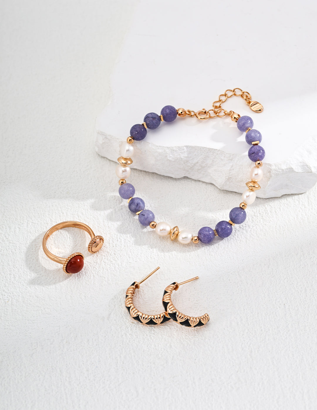 Violet Bliss Kunzite Pearl Bracelet