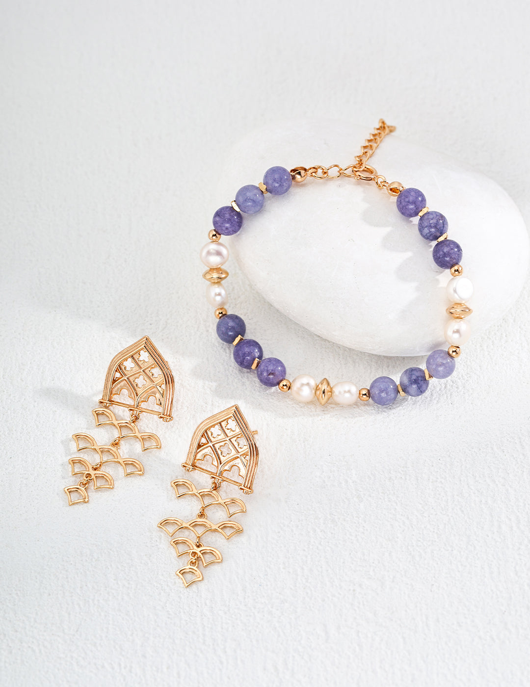 Violet Bliss Kunzite Pearl Bracelet