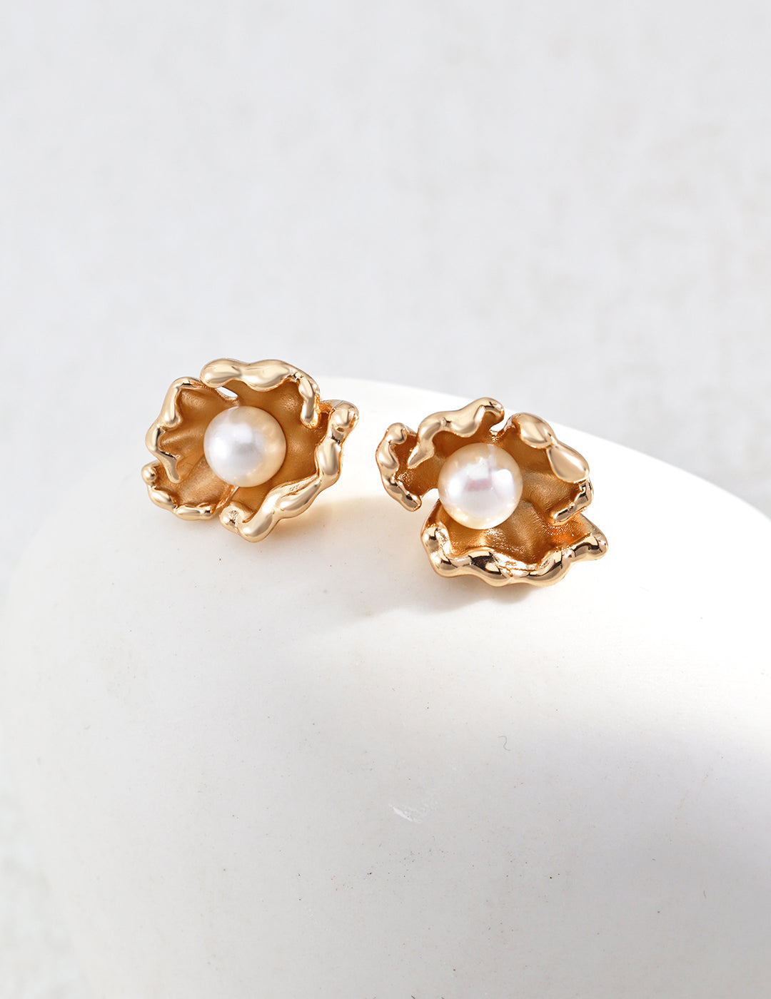 Sea Wave Pearl Earrings